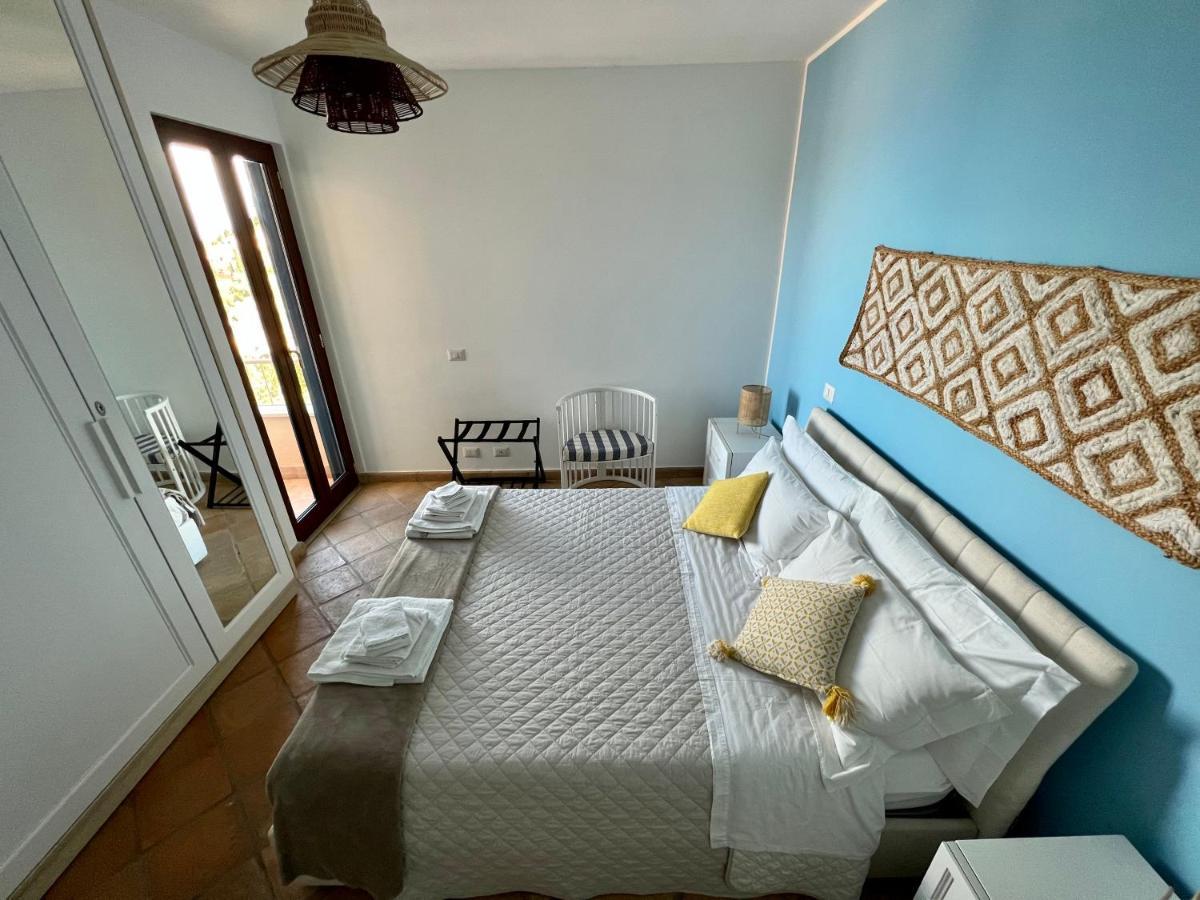 Апартаменты Terrazza 81 Порто Санто Стефано Экстерьер фото